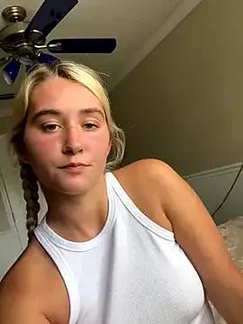 Kaylayoung12 from StripChat is Freechat