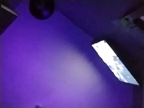 Kaylikinky from StripChat