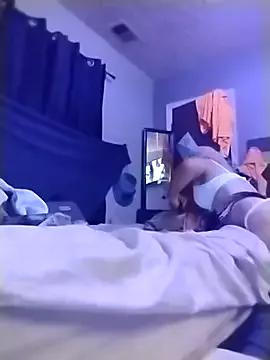 Kaylikinky from StripChat
