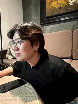 KayNguyenn from StripChat is Freechat