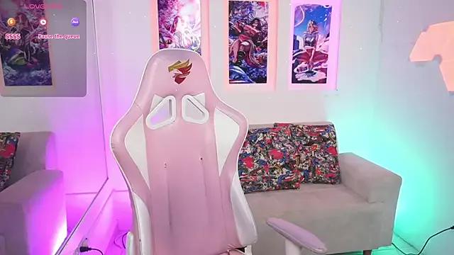 Try our streaming cams variety and talk on a personal level with our adorable girls streamers, showing off their bountiful shapes and dildos.