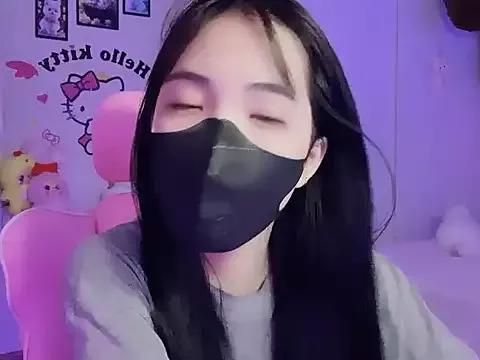 Keelinnn19 from StripChat