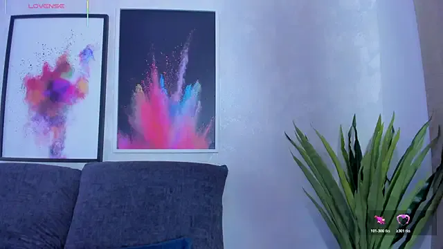 Keira_Corleone from StripChat is Freechat