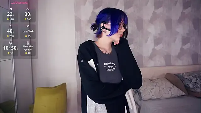 Try our streaming cams variety and talk on a personal level with our adorable girls streamers, showing off their bountiful shapes and dildos.