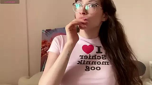 Try our streaming cams variety and talk on a personal level with our adorable girls streamers, showing off their bountiful shapes and dildos.
