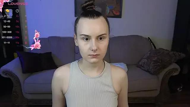 Kelly_Cartier from StripChat