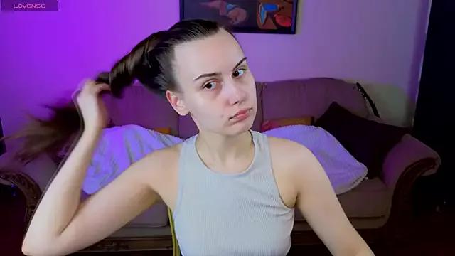 Kelly_Cartier from StripChat