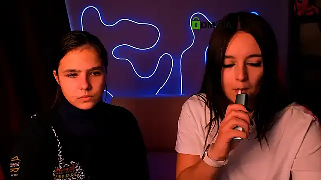 Kelly_may1 from StripChat