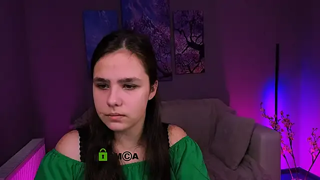 kelly_may1 from StripChat is Freechat