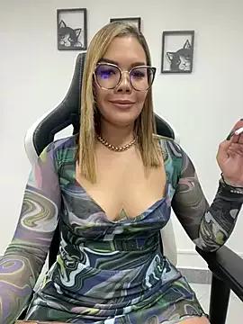 KellyBrooklyn_ from StripChat