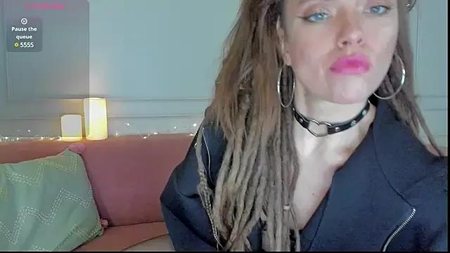 KellyFouler from StripChat
