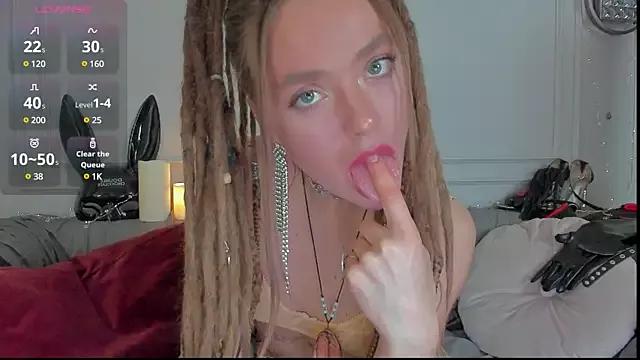 KellyFouler from StripChat
