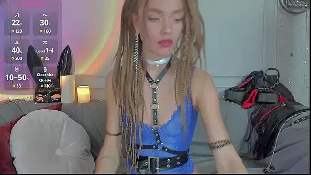 Try our streaming cams variety and talk on a personal level with our adorable girls streamers, showing off their bountiful shapes and dildos.