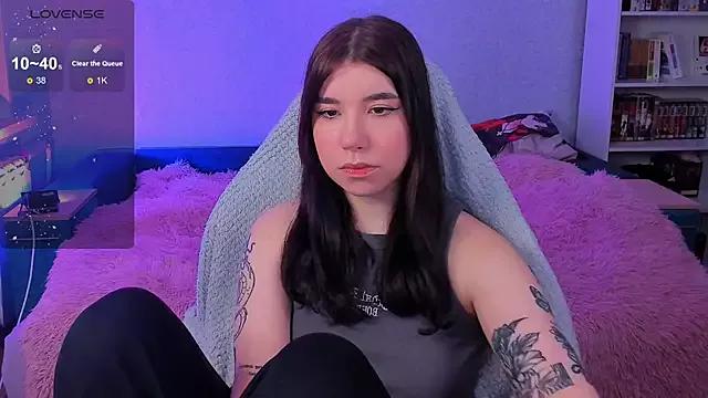 Try our streaming cams variety and talk on a personal level with our adorable girls streamers, showing off their bountiful shapes and dildos.
