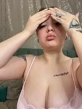 KellyMoors from StripChat is Freechat