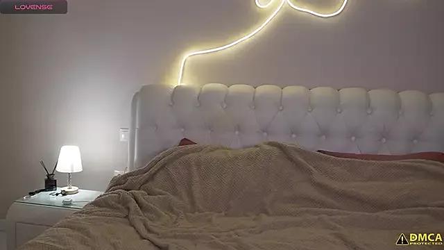 Try our streaming cams variety and talk on a personal level with our adorable girls streamers, showing off their bountiful shapes and dildos.