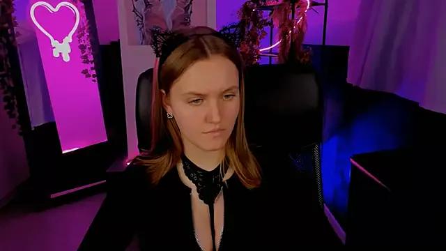 Try our streaming cams variety and talk on a personal level with our adorable girls streamers, showing off their bountiful shapes and dildos.