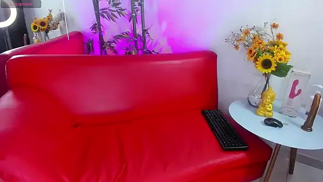 Try our streaming cams variety and talk on a personal level with our adorable girls streamers, showing off their bountiful shapes and dildos.