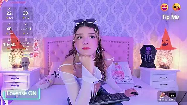 kendallspears_1 from StripChat is Freechat