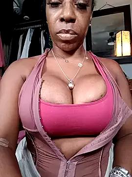 Kennady_Buxum_Goddess from StripChat is Freechat