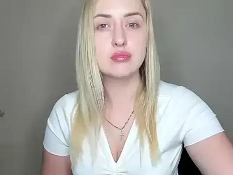 KennaJamess8 from StripChat is Freechat