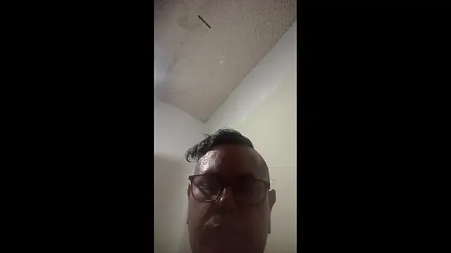 Kerrry_Caverga on StripChat 