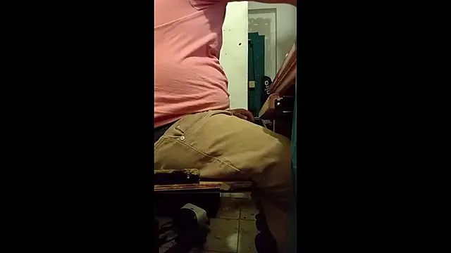 Kerrry_Caverga on StripChat 