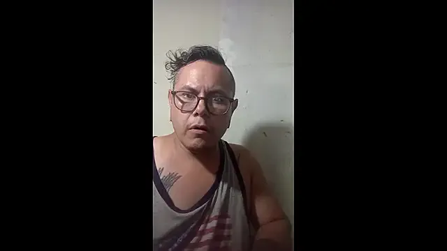 Kerrry_Caverga on StripChat 