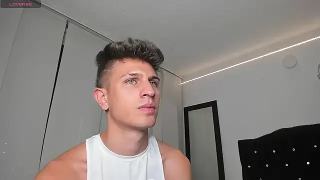 Try our streaming cams variety and talk on a personal level with our adorable girls streamers, showing off their bountiful shapes and dildos.