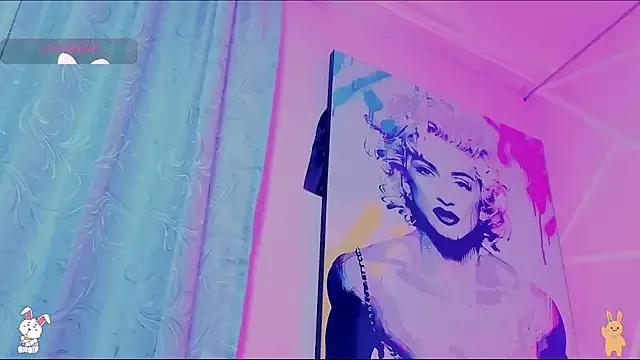 Try our streaming cams variety and talk on a personal level with our adorable girls streamers, showing off their bountiful shapes and dildos.