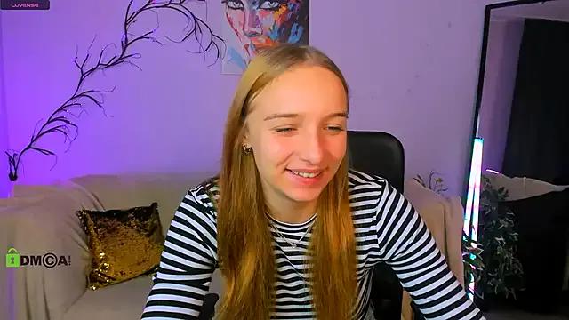 Try our streaming cams variety and talk on a personal level with our adorable girls streamers, showing off their bountiful shapes and dildos.