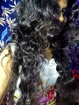 Khadija37 from StripChat is Freechat