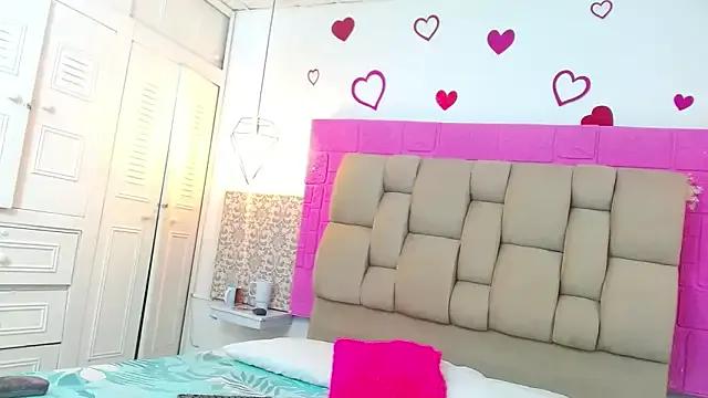 Khalessycute from StripChat is Freechat