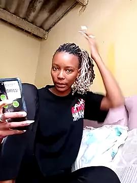 khanyaTheeLyt from StripChat is Freechat