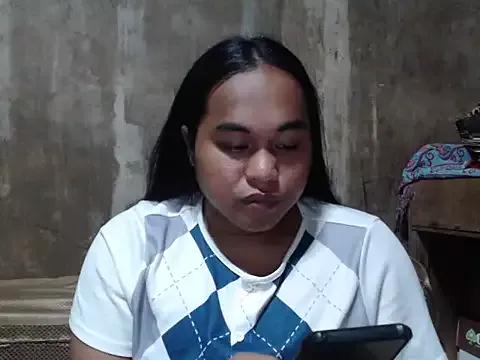 Khloelovesyou from StripChat