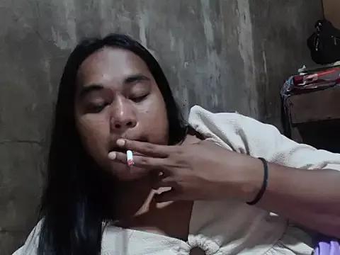 Khloelovesyou from StripChat