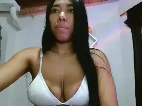 kiim_juicy from StripChat is Freechat