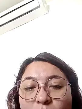 Kikalove18 from StripChat