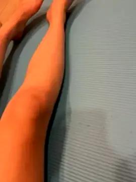 Kiki041010 from StripChat