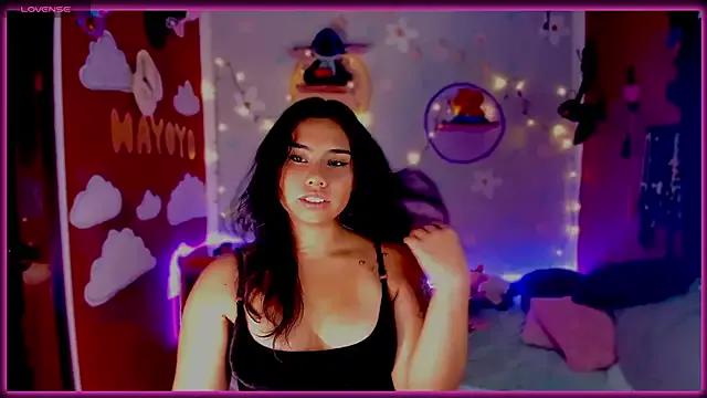 kiki_cavilll from StripChat