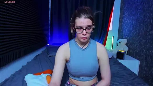 KIKI_Krash from StripChat