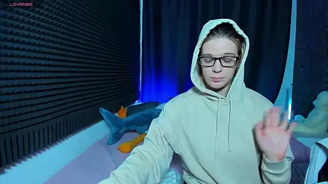 KIKI_Krash from StripChat