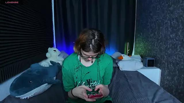 KIKI_Krash from StripChat