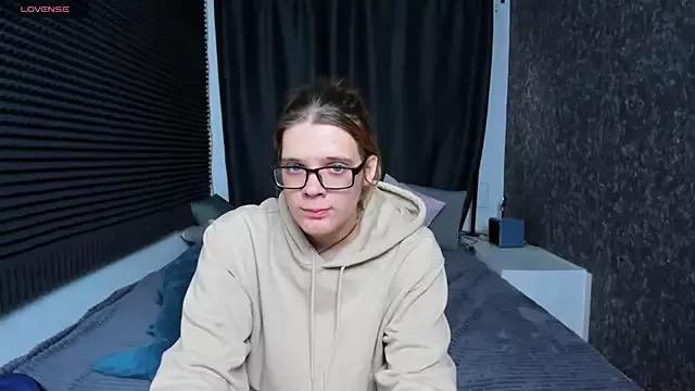 KIKI_Krash from StripChat