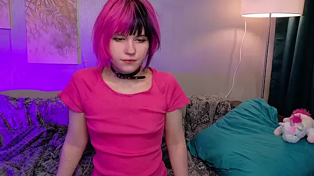 KikiMoor from StripChat