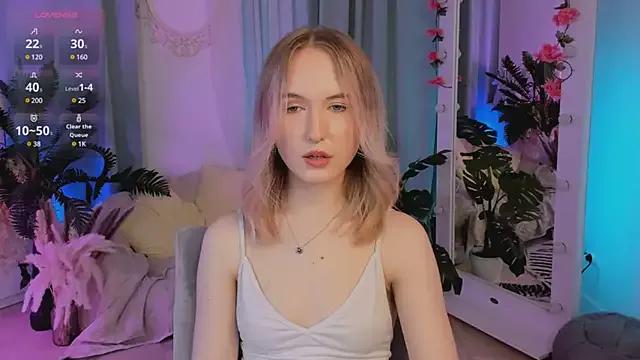 Try our streaming cams variety and talk on a personal level with our adorable girls streamers, showing off their bountiful shapes and dildos.