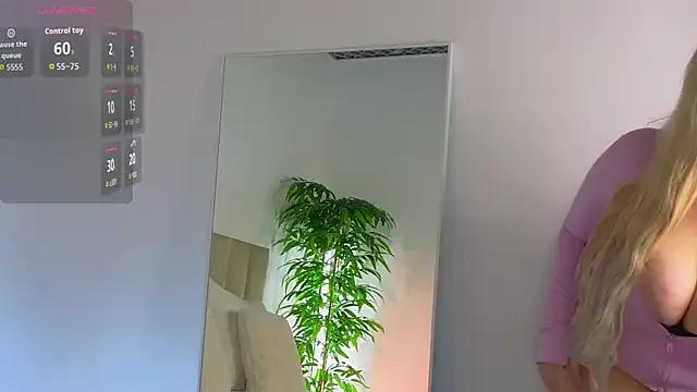 Try our streaming cams variety and talk on a personal level with our adorable girls streamers, showing off their bountiful shapes and dildos.