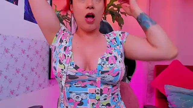 kim7_ from StripChat is Freechat