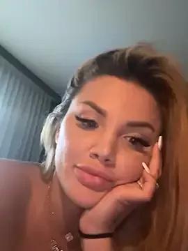 KimberDeee from StripChat