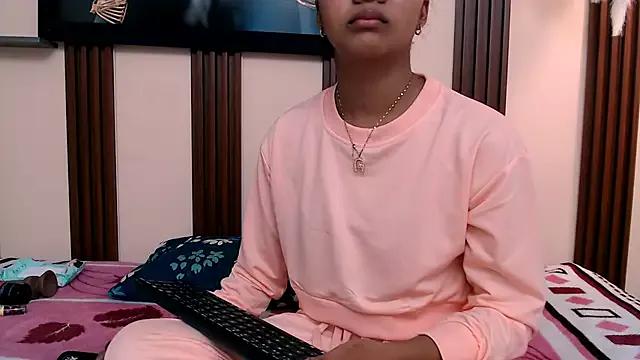 kimberly18cute from StripChat is Freechat